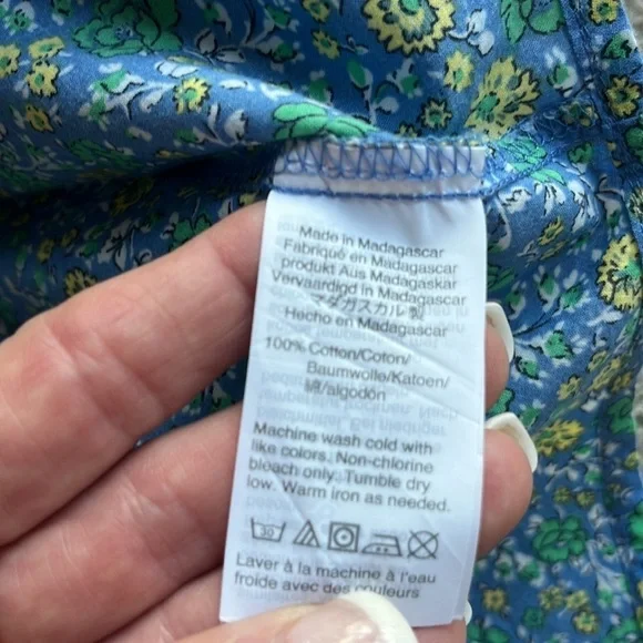 J. Crew "Ditsy" floral button up blouse Size XS - Picture 8 of 11